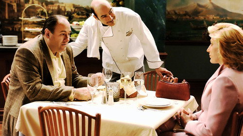 The Sopranos 5. Sezon 9. Bölüm – Kimliği Belirsiz Siyahi Adamlar