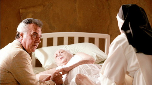 The Sopranos 6. Sezon 4. Bölüm – Kalçanın Etli Kısmı